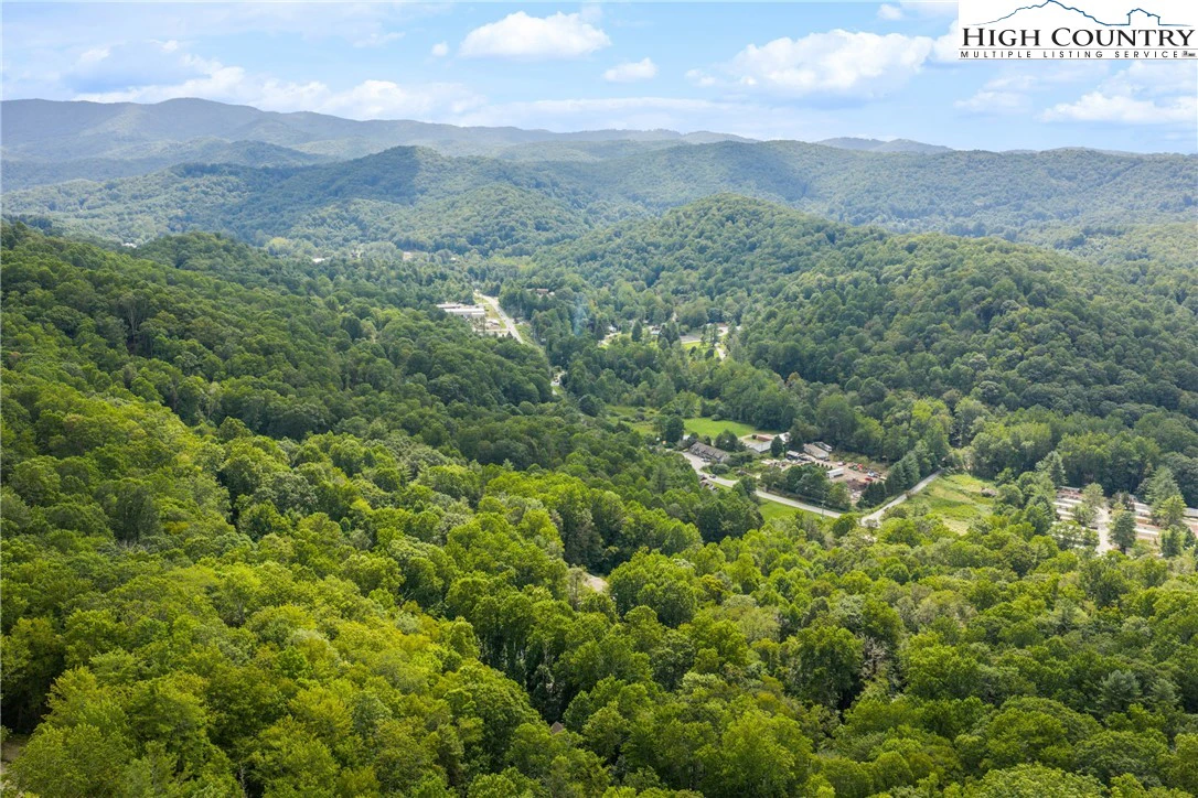 Image number 13 for the current listing