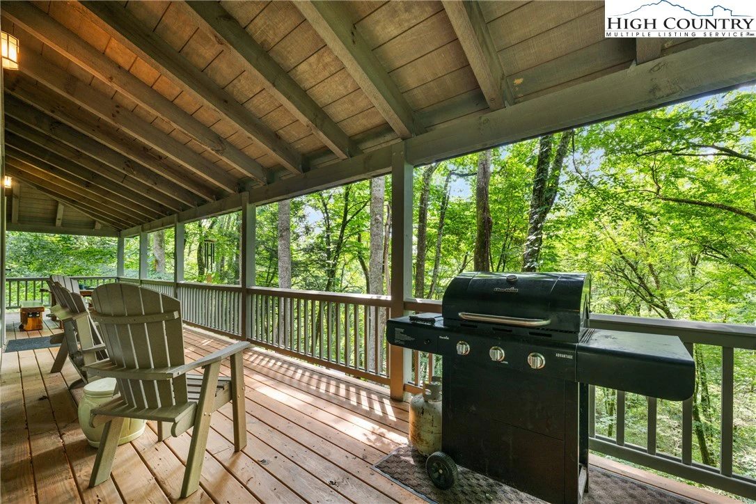Image number 2 for the current listing