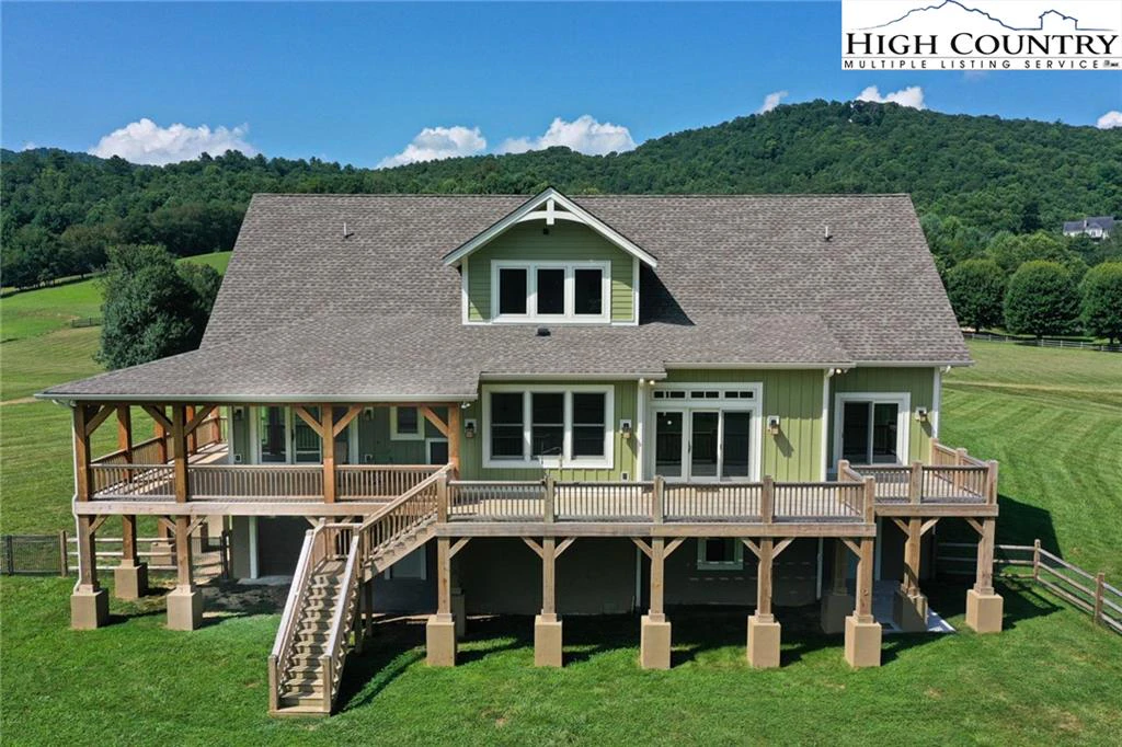 Image number 1 for the current listing