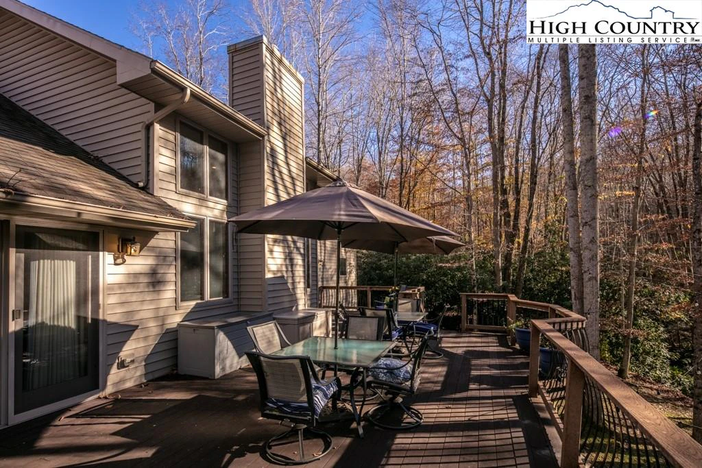 Image number 2 for the current listing