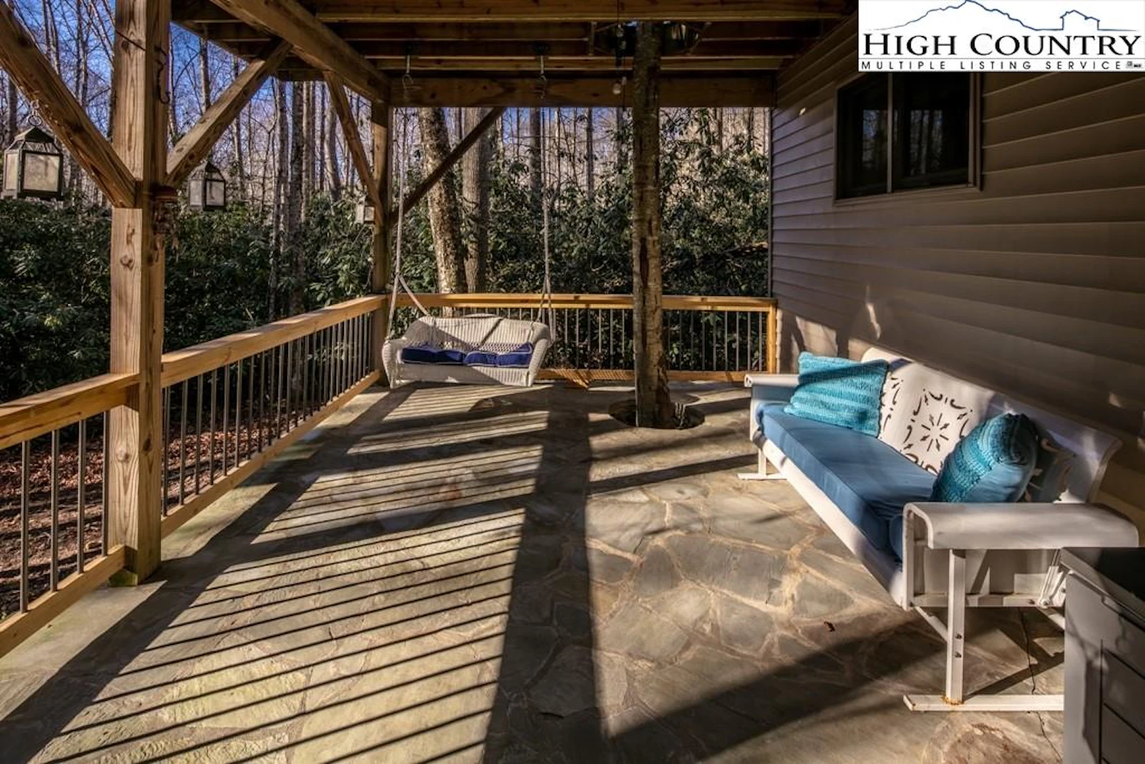 Image number 18 for the current listing