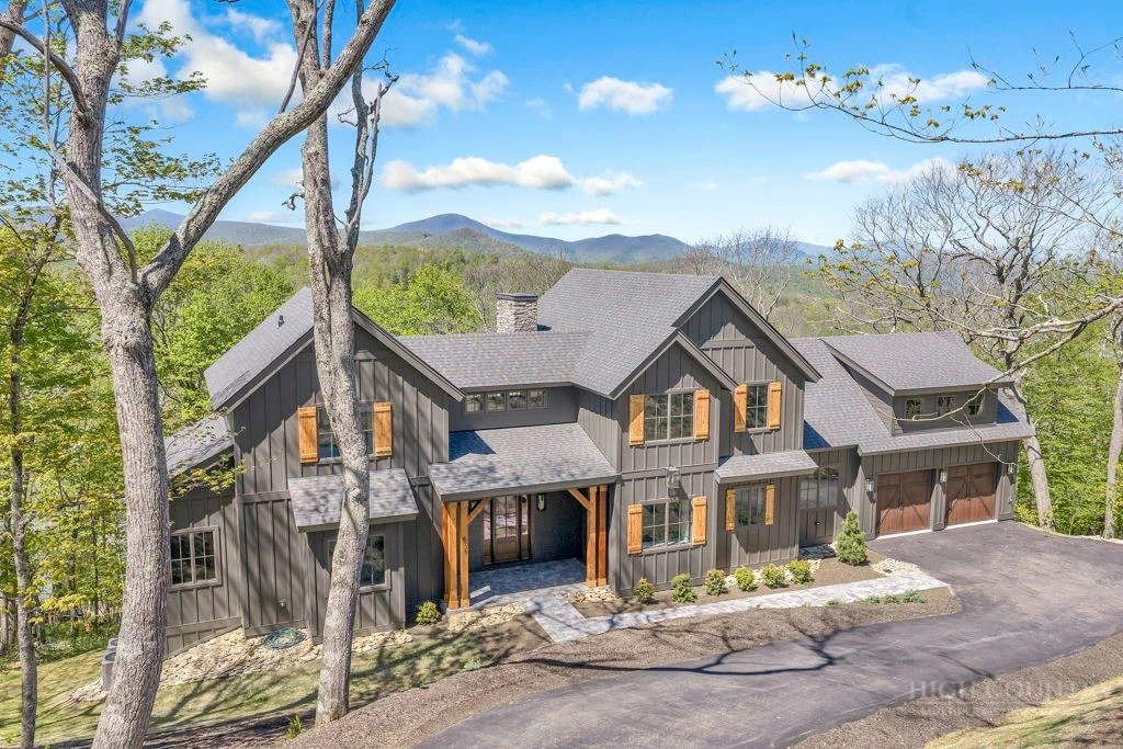Image number 2 for the current listing