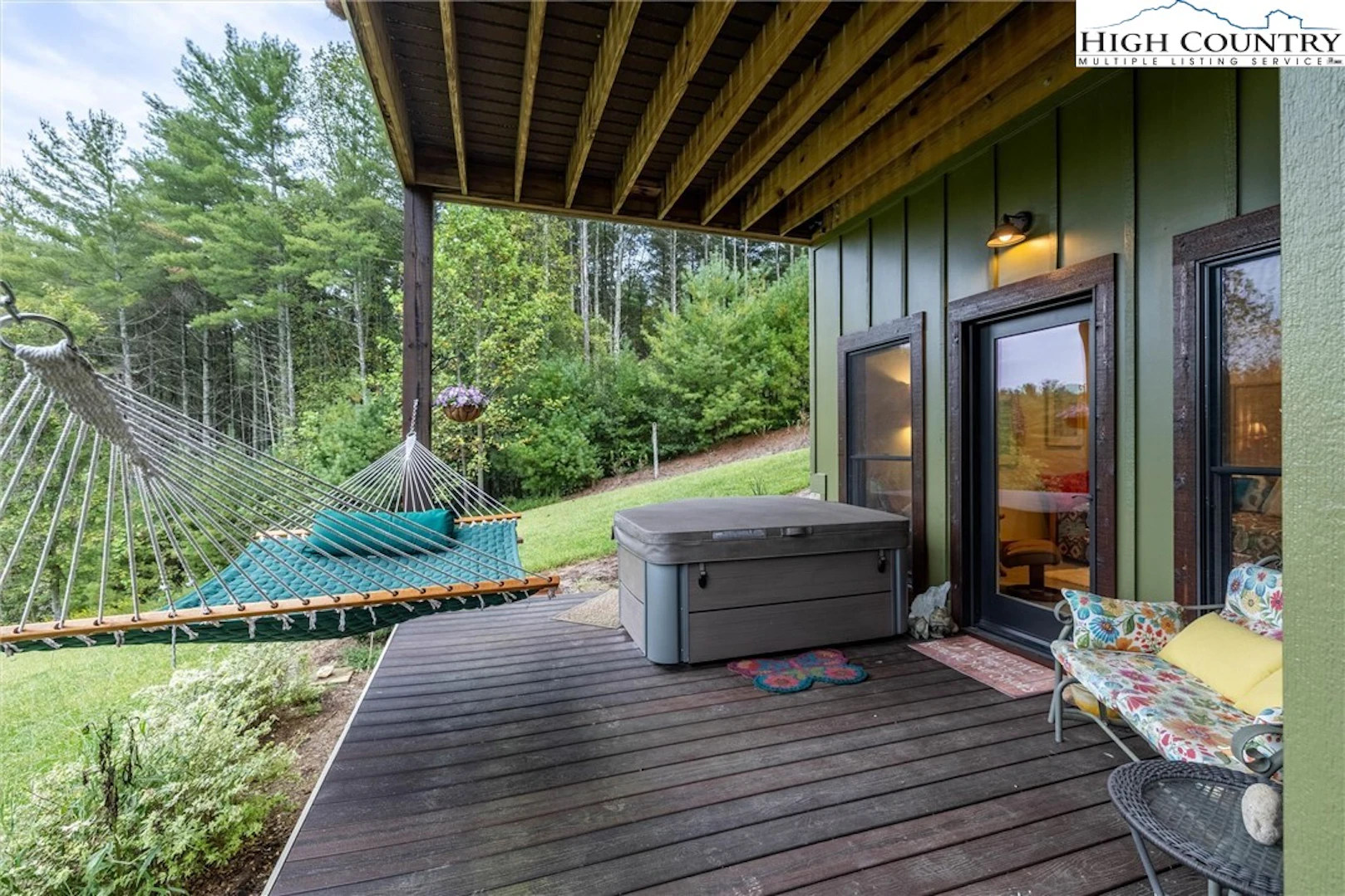 Image number 2 for the current listing