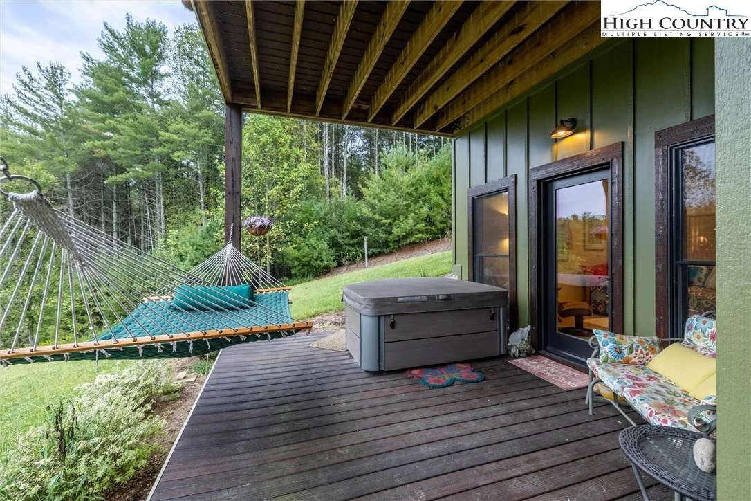 Image number 2 for the current listing