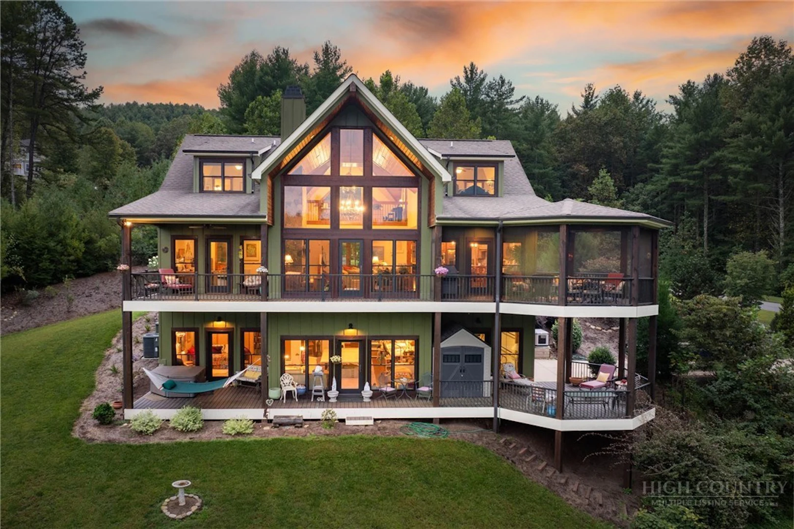 Image number 1 for the current listing