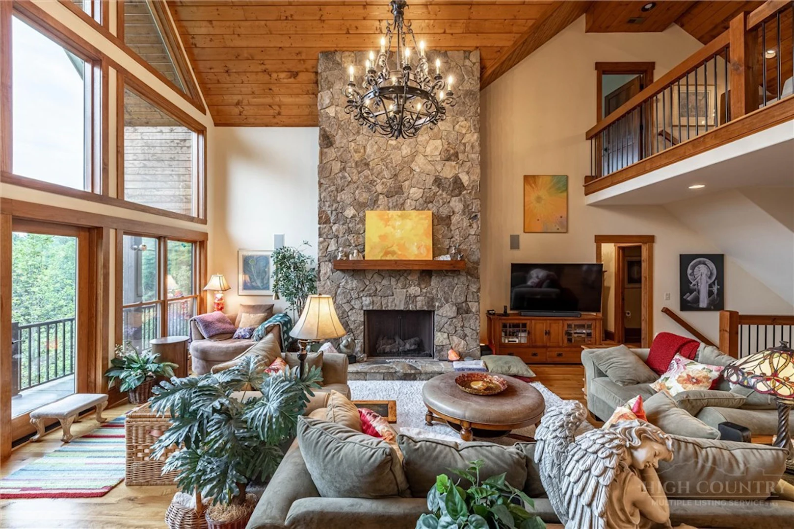 Image number 13 for the current listing