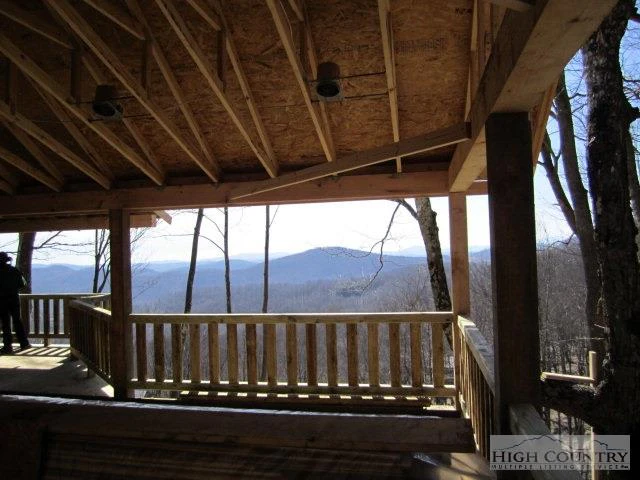 Image number 3 for the current listing