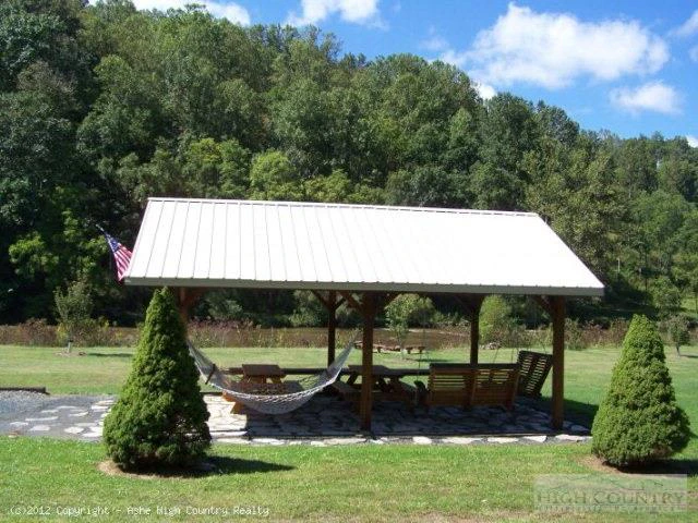 Image number 4 for the current listing