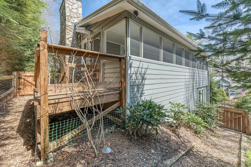 Image number 5 for the current listing