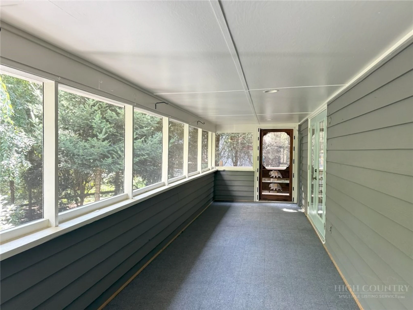 Image number 11 for the current listing