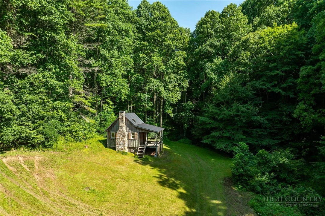Image number 1 for the current listing