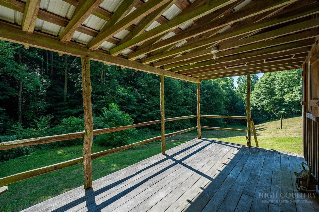 Image number 5 for the current listing