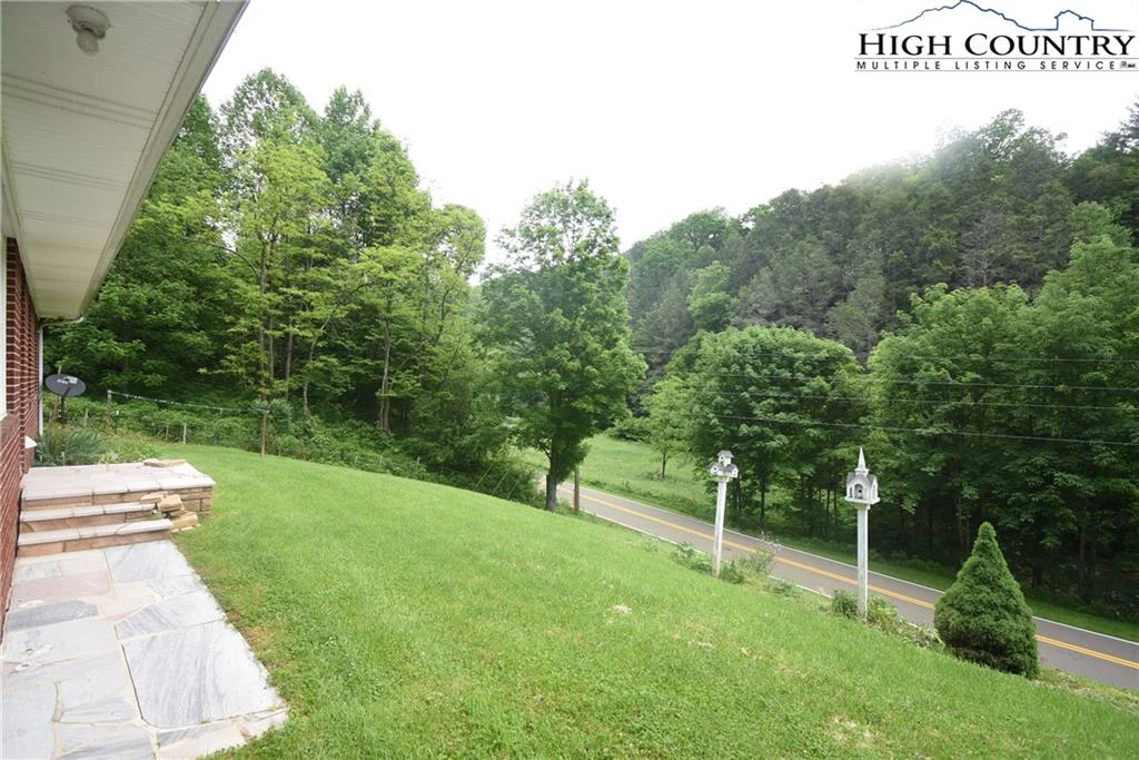 Image number 6 for the current listing