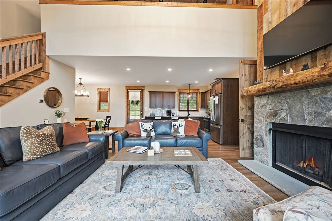Image number 5 for the current listing