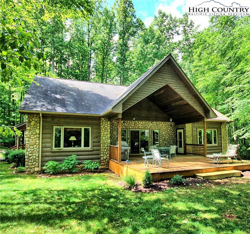 Image number 1 for the current listing
