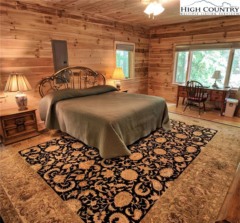 Image number 7 for the current listing