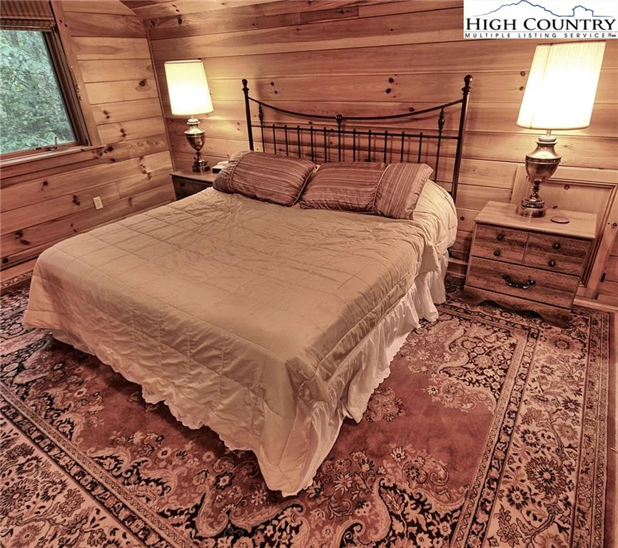 Image number 9 for the current listing