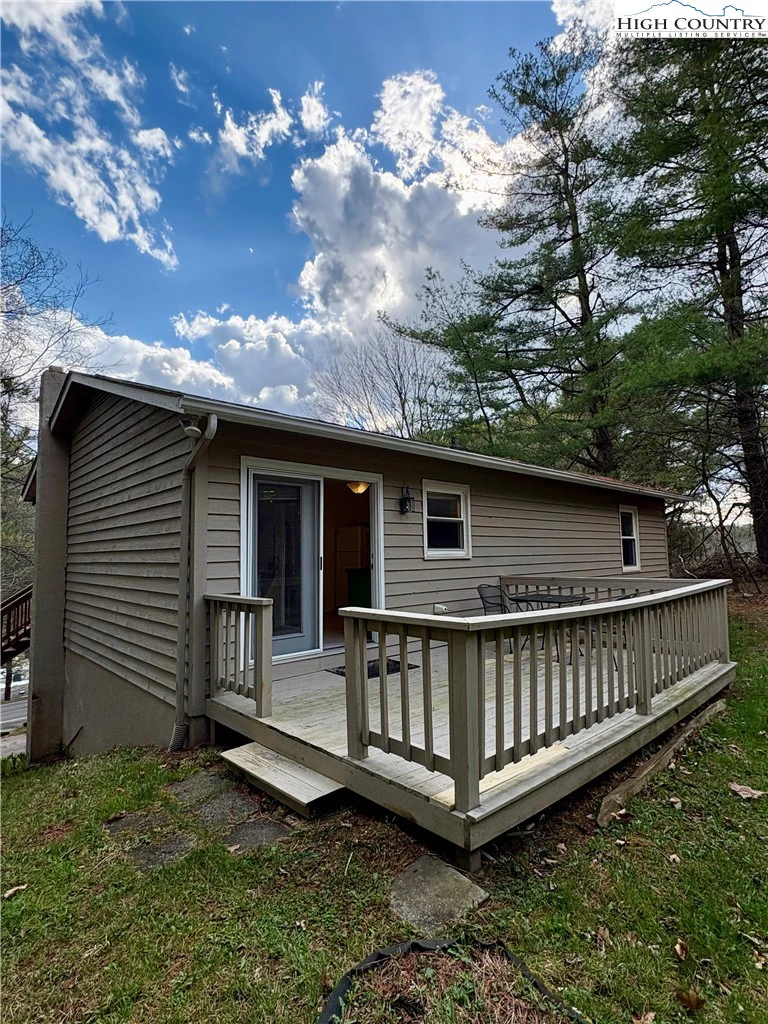 Image number 2 for the current listing