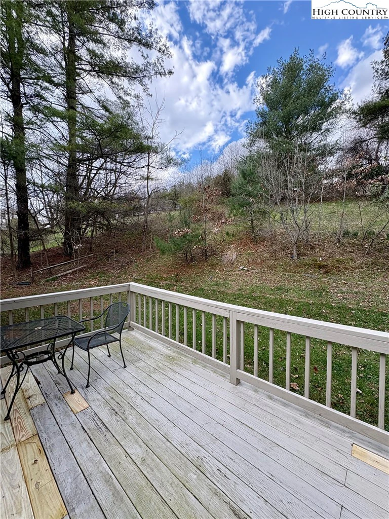 Image number 12 for the current listing