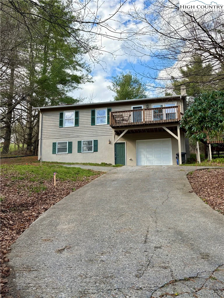 Image number 17 for the current listing