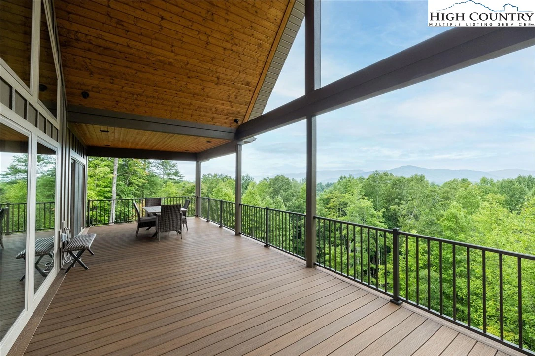 Image number 6 for the current listing