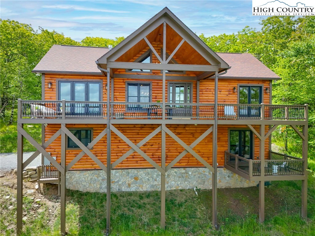 Image number 1 for the current listing
