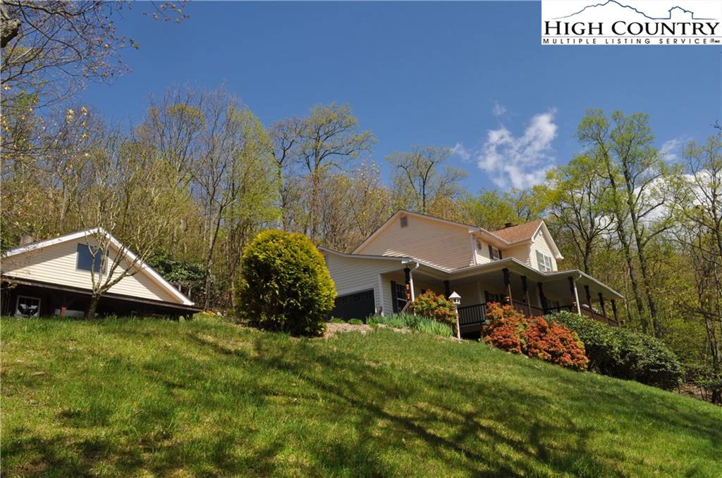 Image number 19 for the current listing