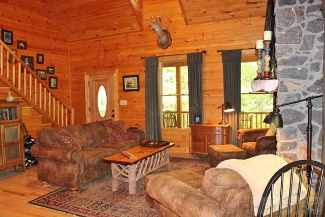 Image number 18 for the current listing