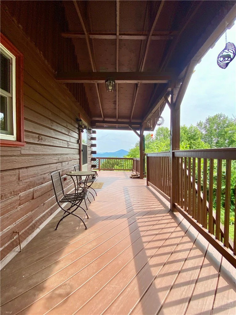 Image number 10 for the current listing