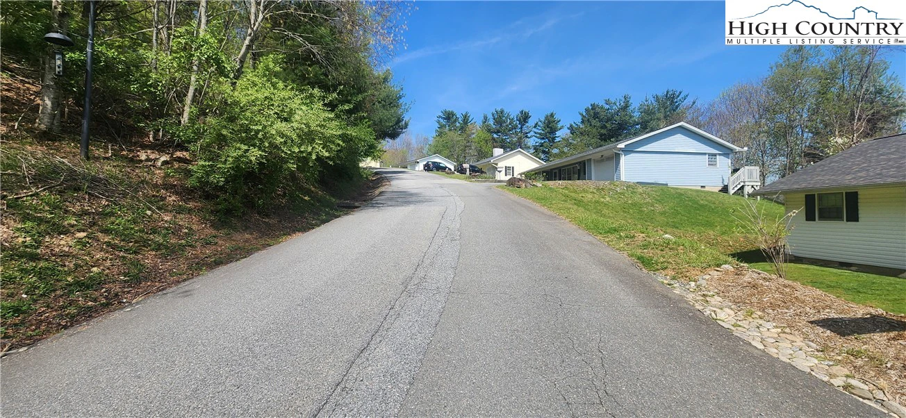 Image number 3 for the current listing