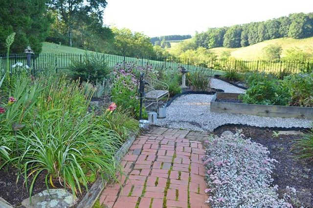 Image number 8 for the current listing