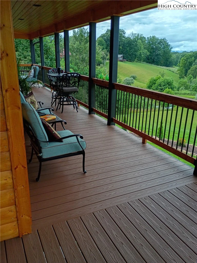 Image number 12 for the current listing