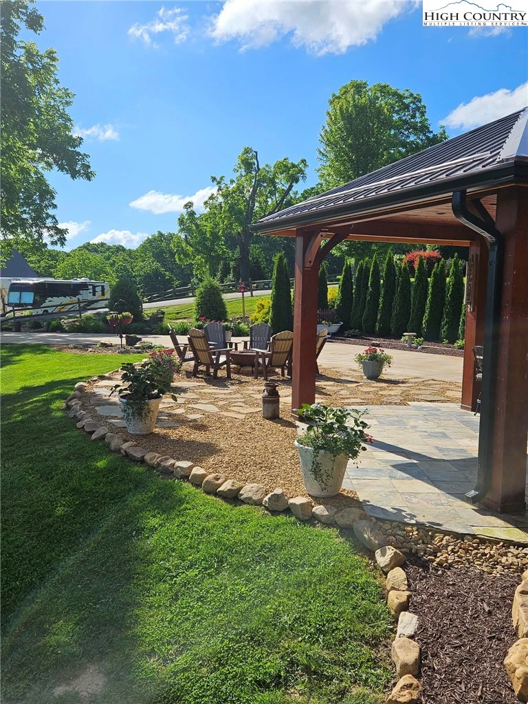 Image number 6 for the current listing