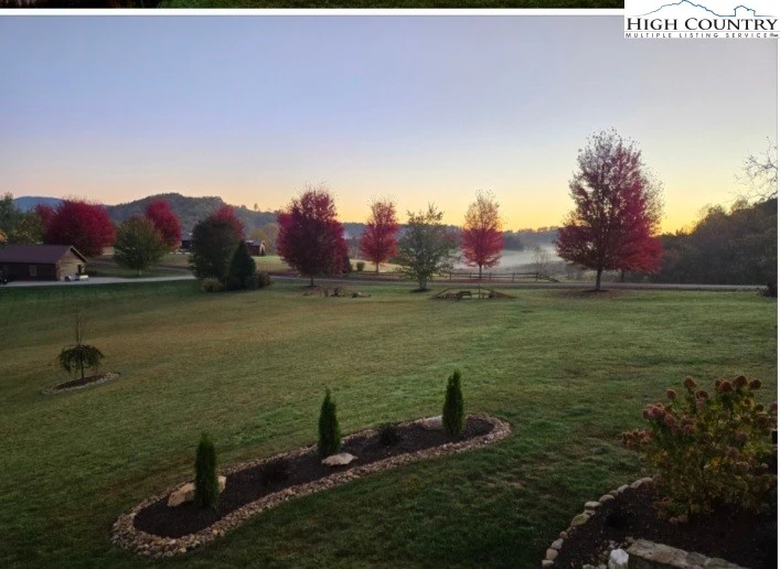 Image number 5 for the current listing