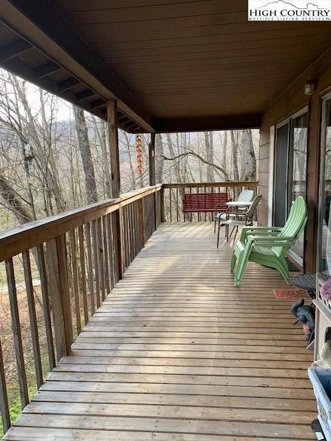 Image number 3 for the current listing