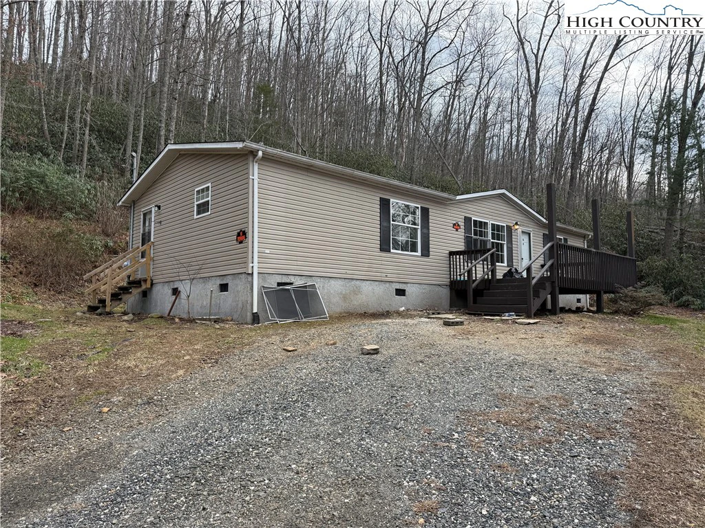 Image number 1 for the current listing