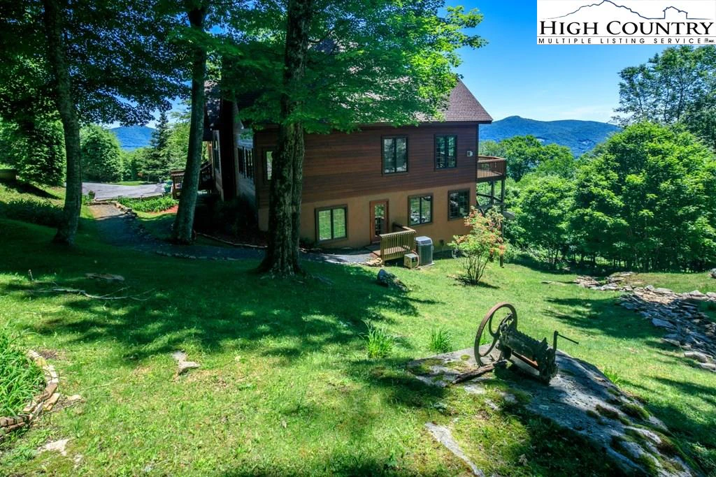 Image number 7 for the current listing