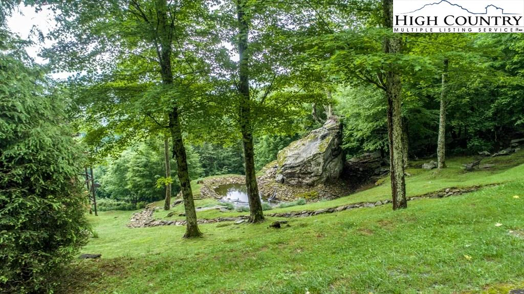 Image number 3 for the current listing