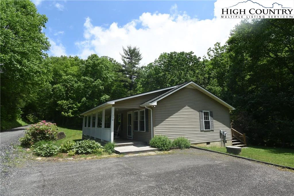 Image number 1 for the current listing