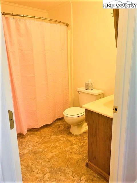 Image number 8 for the current listing