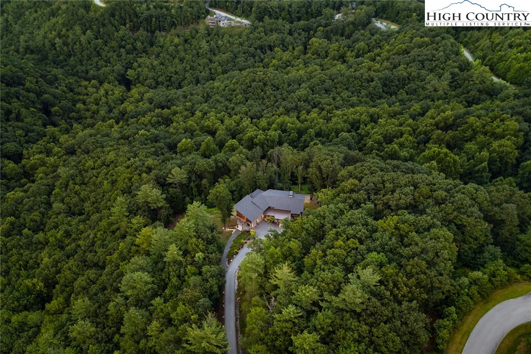 Image number 18 for the current listing