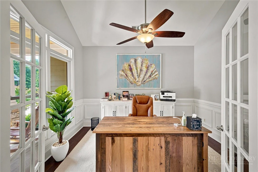 Image number 14 for the current listing