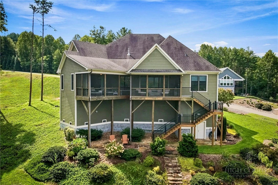 Image number 3 for the current listing
