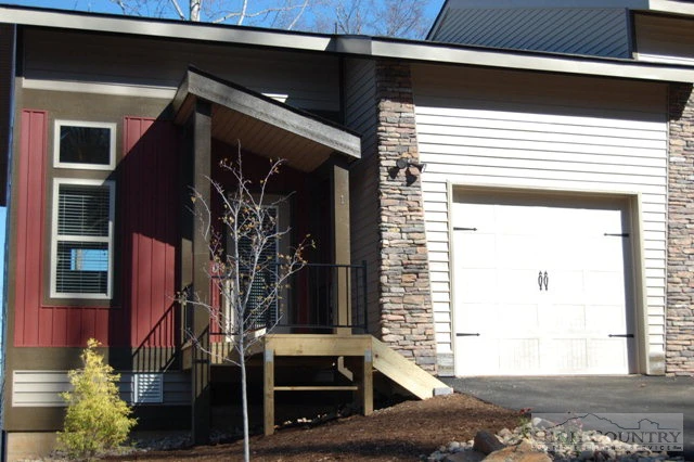 Image number 7 for the current listing