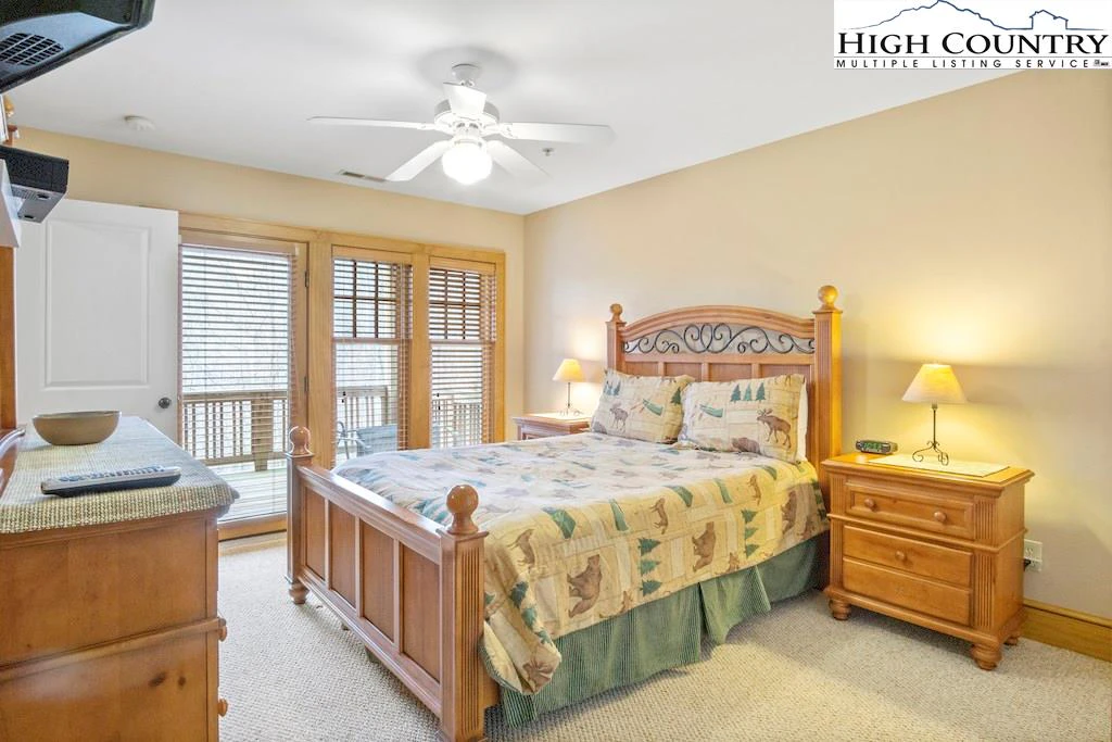 Image number 9 for the current listing