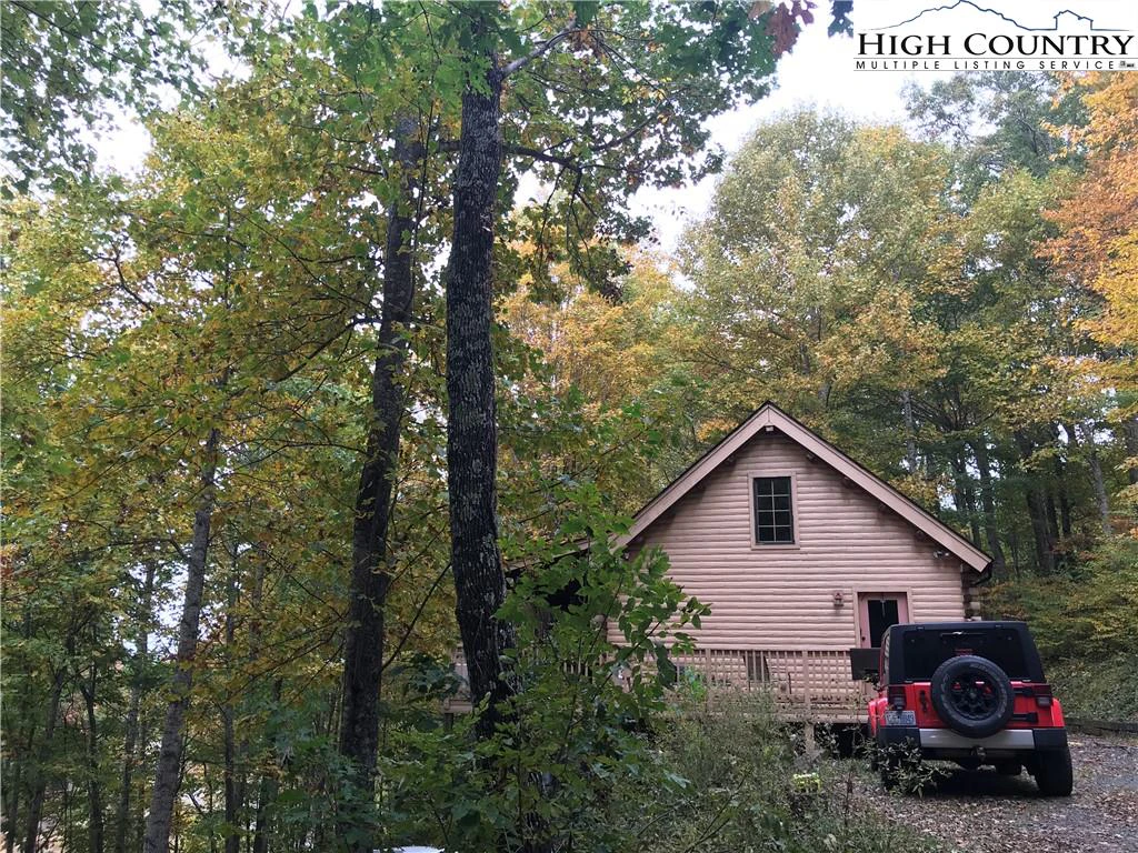 Image number 1 for the current listing