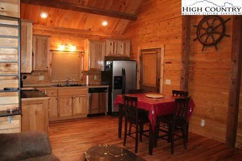 Image number 6 for the current listing