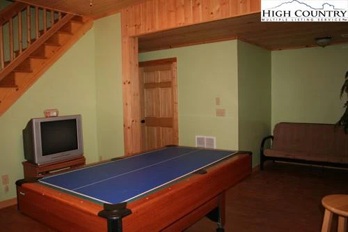Image number 7 for the current listing