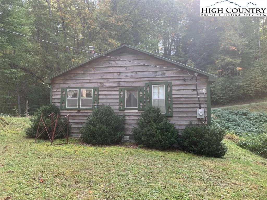 Image number 12 for the current listing