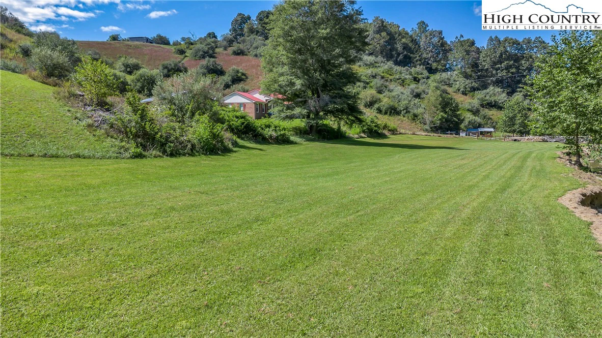 Image number 5 for the current listing